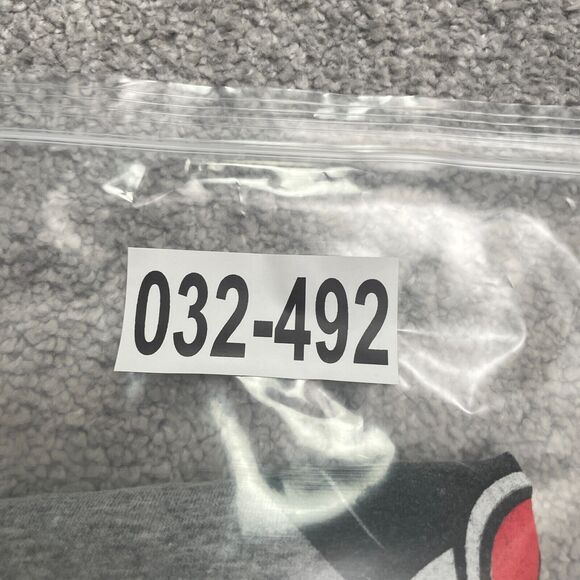 Disney Minnie Mouse Graphic T-Shirt Women Large Gray Crew Neck Casual Cotton Tee - Picture 8 of 8